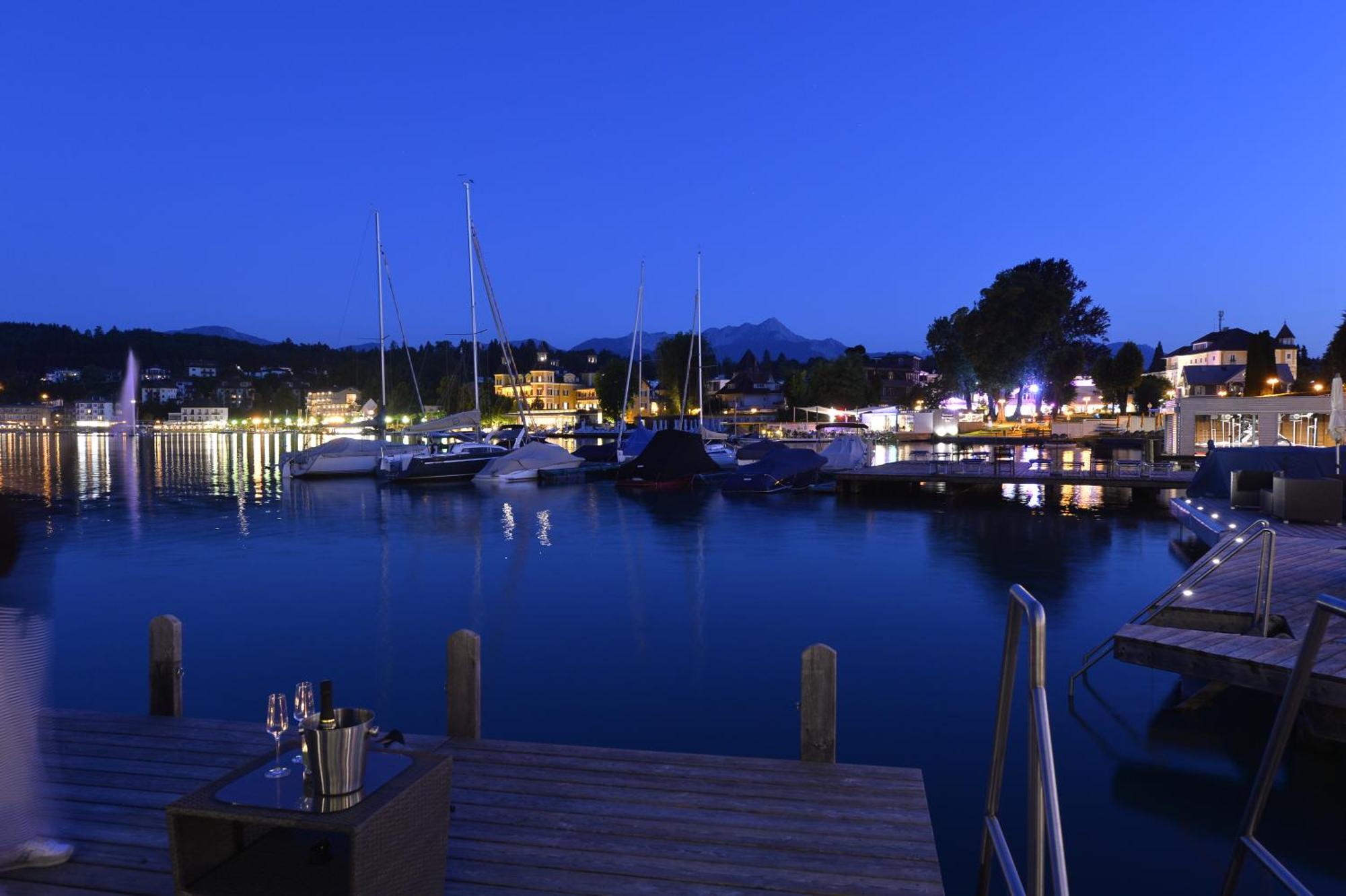 Boutique Apartments Velden เวลเดน อัม เวิร์ทเทอร์ซี ภายนอก รูปภาพ