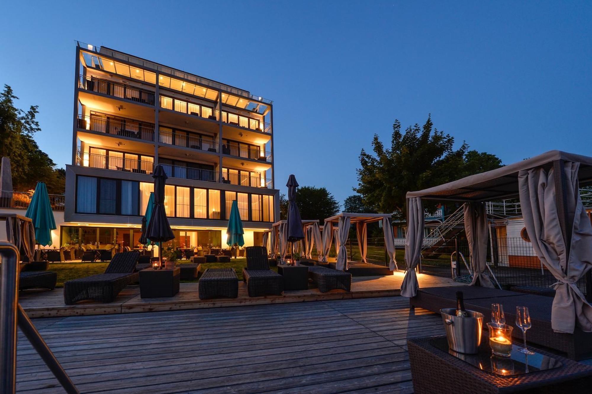Boutique Apartments Velden เวลเดน อัม เวิร์ทเทอร์ซี ภายนอก รูปภาพ
