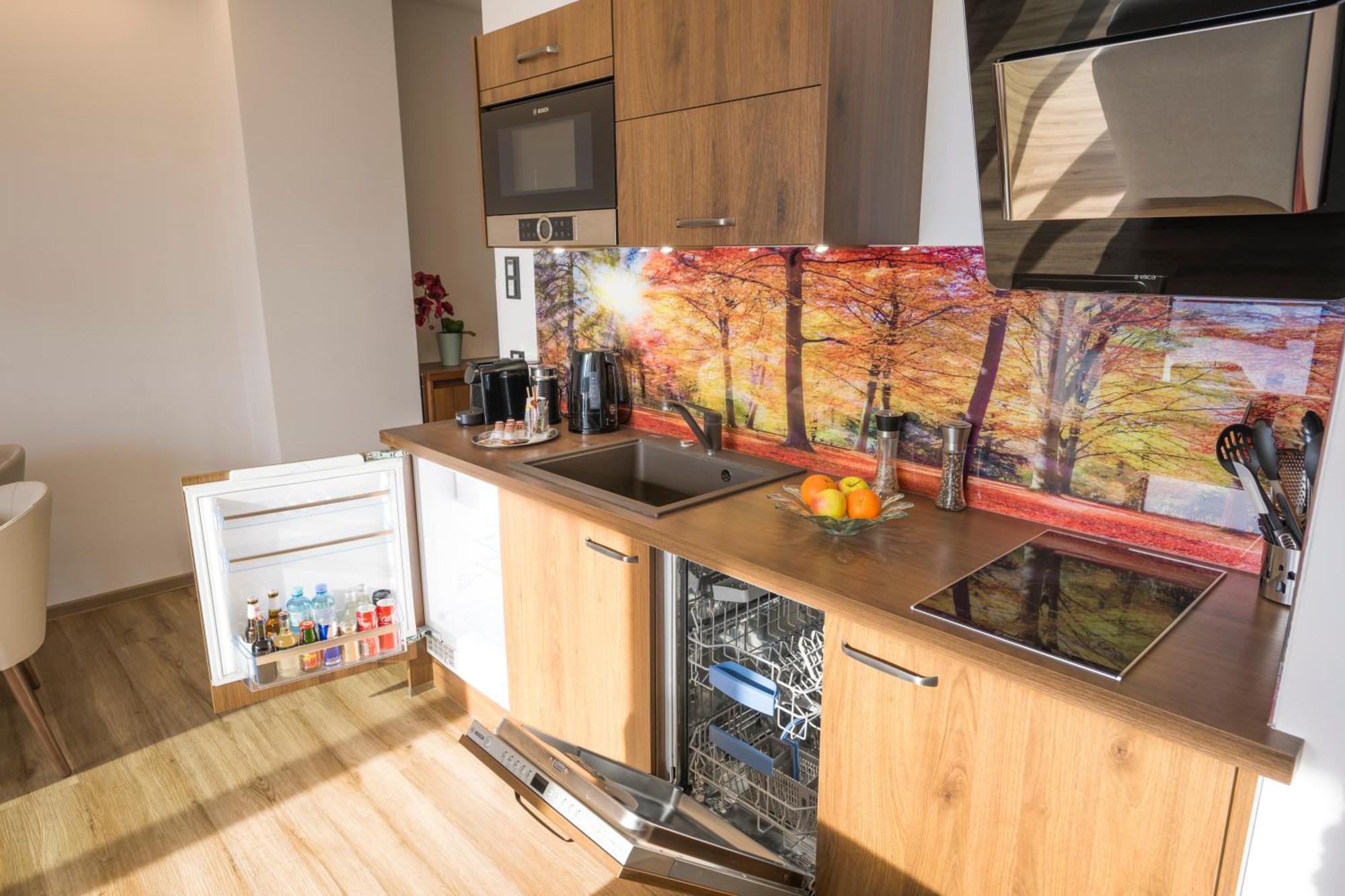 Boutique Apartments Velden เวลเดน อัม เวิร์ทเทอร์ซี ภายนอก รูปภาพ