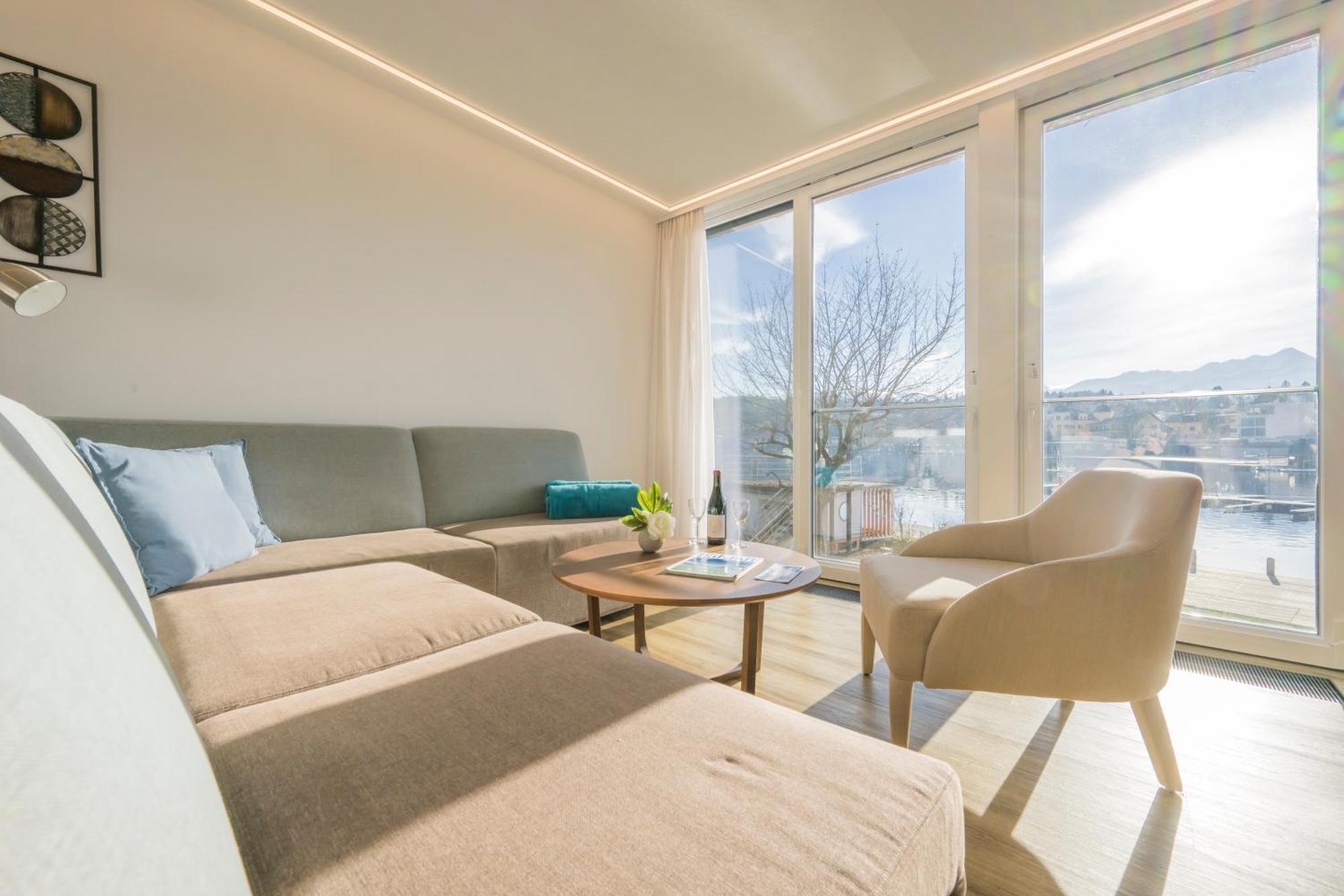 Boutique Apartments Velden เวลเดน อัม เวิร์ทเทอร์ซี ภายนอก รูปภาพ