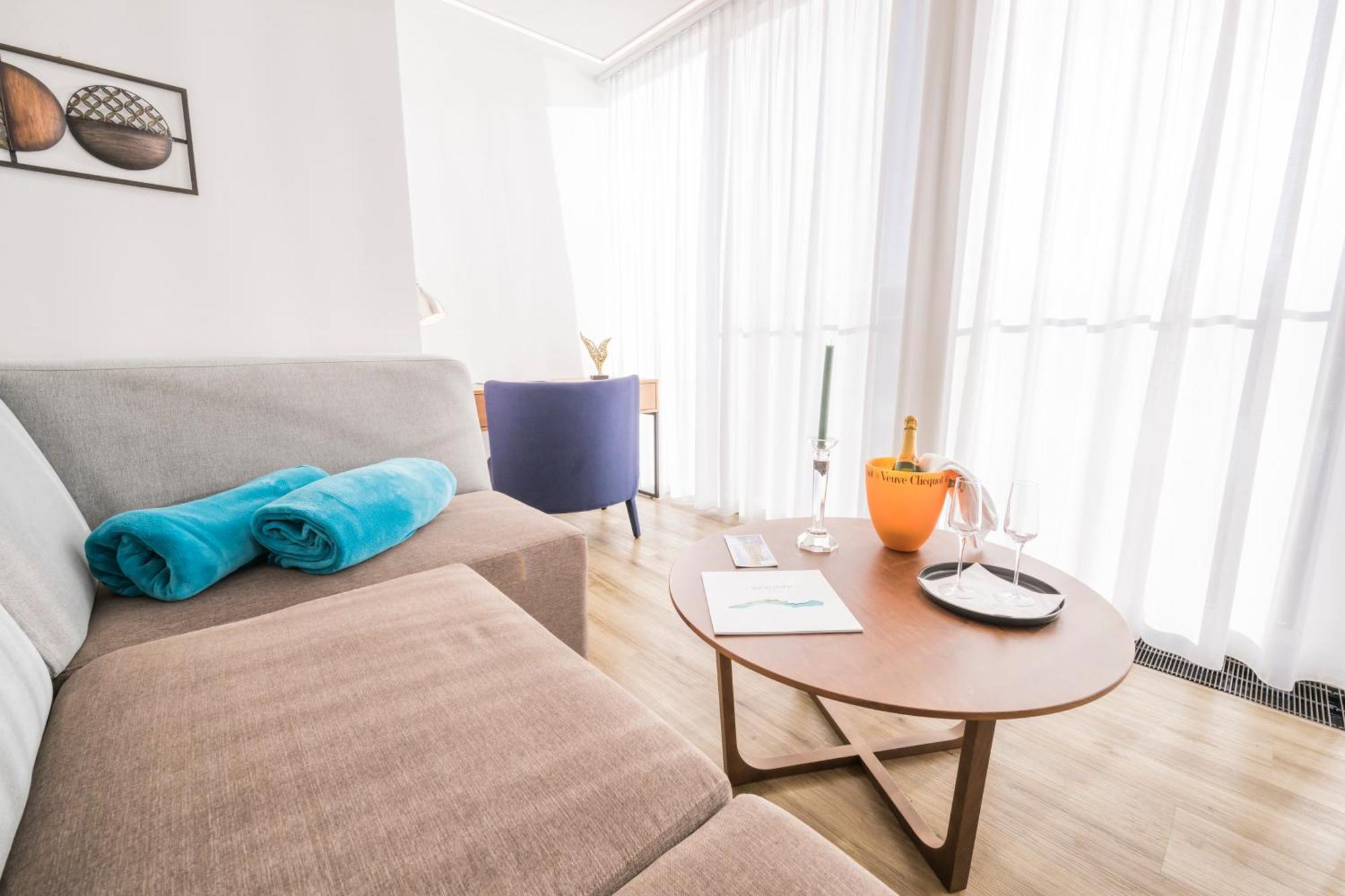 Boutique Apartments Velden เวลเดน อัม เวิร์ทเทอร์ซี ภายนอก รูปภาพ