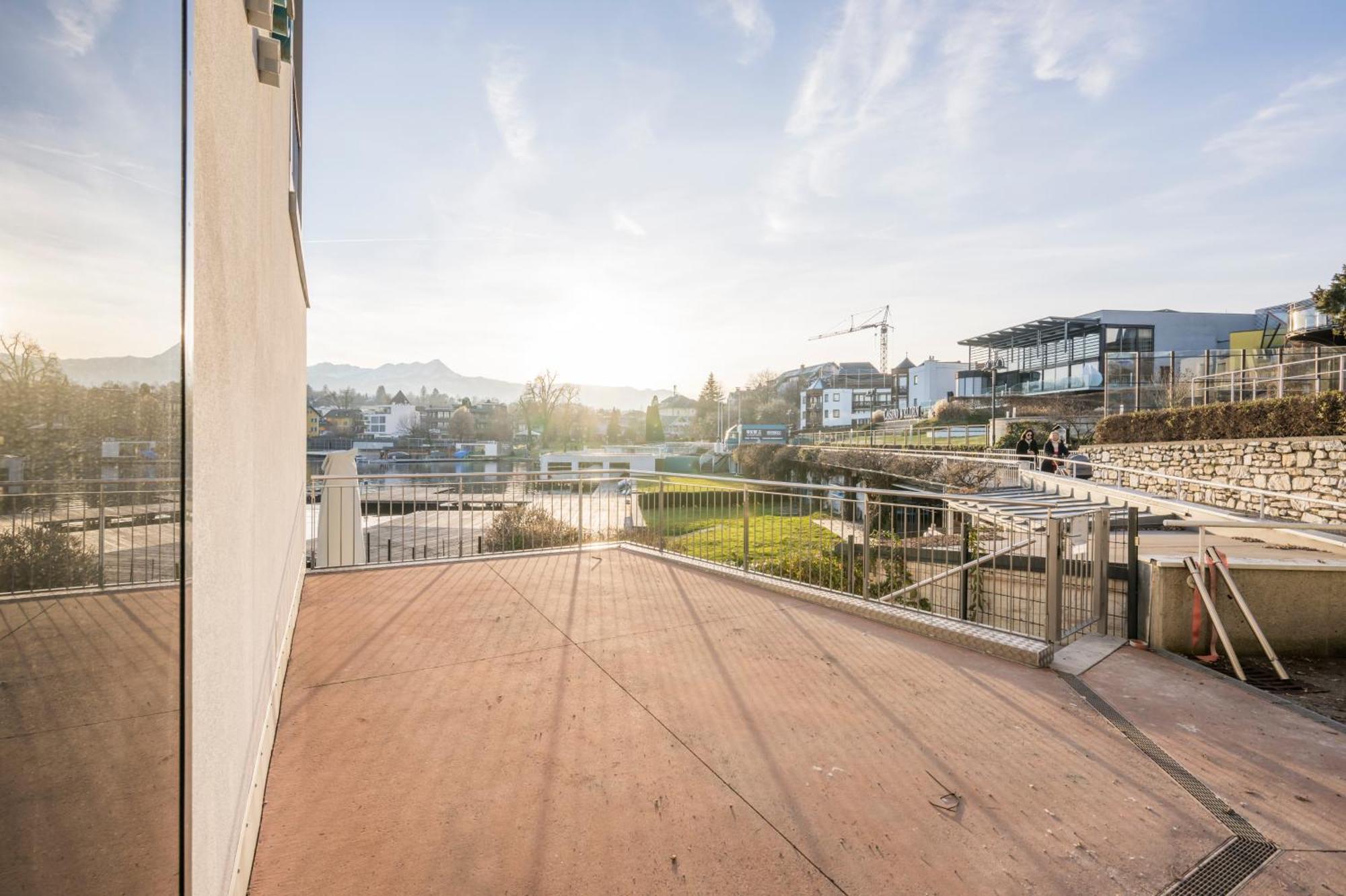 Boutique Apartments Velden เวลเดน อัม เวิร์ทเทอร์ซี ภายนอก รูปภาพ